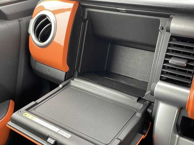 スズキ ハスラー G 岩手県 2014(平26)年 8.4万km パッションオレンジマイカ/スペリアホワイト レーダーブレーキＳ　ナビ　フルセグ　ＤＶＤ再生　シートヒーター　ＥＴＣ　ツィーター　オフロードモード　ヒルディセントコントロール　積込冬タイヤ付ＡＷ　純正マット　ヒーター付電格ミラー　スマートキー