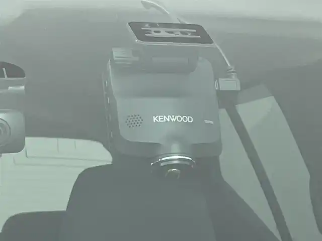 日産 キックス オーテック 道央・札幌 2023(令5)年 2万km ブリリアントホワイトパール ・4WD/・アラウンドビューモニター/・純正ナビ/CD/USB/フルセグTV/・ビルドインETC/・前後ドライブレコーダー/・衝突軽減ブレーキ/・横滑り防止装置/・レーンキープアシスト/・前後コーナーセンサー/・プロパイロット/・ブレーキホールド/・電動パーキングブレーキ/・コーナーリングスタビリティアシスト/・エマージェンシーブレーキ/LDW/LDP/・セーフティアシスト/・VIPERセキュリティ/・オートライト/・LEDライト/・LEDフォグランプ/・レベライザー/・シートヒーター/・プッシュスタート/・ステアヒーター/・スマートキー/・純正フロアマット/・ドアバイザー