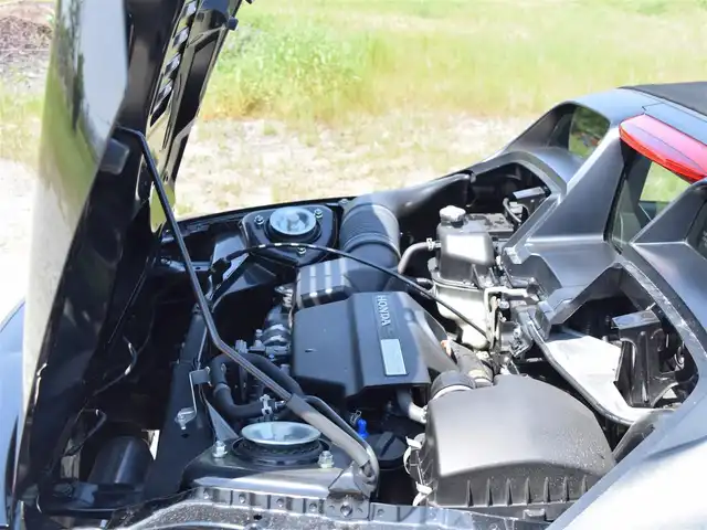ホンダ Ｓ６６０ β 兵庫県 2018(平30)年 1.3万km 黒 ショウワチューニング足廻り/スカイサウンドシステム/エンケイ15インチAW/pivotスロットルコントローラー/パイオニアスピーカー/α純正革巻きステアリング/α純正シフトノブ/エンドレスブレーキパッド/センターディスプレイ/バックカメラ/ETC/ステアリングリモコン/ドライブレコーダー/スマートキー/純正フロアマット