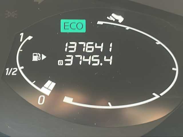 日産 セレナ ハイウェイスター Vセレクション 山梨県 2012(平24)年 13.8万km ブリリアントシルバー 純正SDナビ/Bluetooth接続/CD・DVD再生可能/ワンセグTV/バックカメラ/サイドカメラ/クルーズコントロール/フリップダウンモニター/両側パワースライドドア/横滑り防止装置/ビルトインETC/ドライブレコーダー/ダブルオートエアコン/フロアマット/スペアキー/スマートキー/プッシュスタート/取扱説明書/保証書