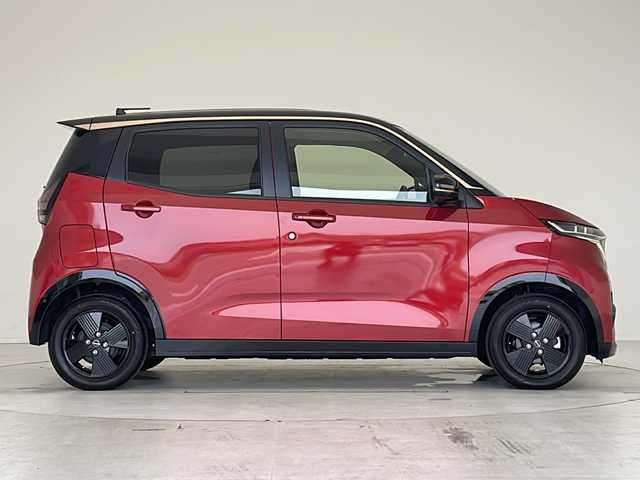 日産 サクラ X 90周年記念車 愛知県 2024(令6)年 0.3万km スパークリングレッド/ブラック プロパイロット/衝突軽減システム/純正9型ディズプレイオーディオ　ナビあり/全方位カメラ/クルーズコントロール/シートヒーター/フルセグ/Bluetzooth/バックカメラ/コーナーセンサー/純正アルミホイール/ETC2.0/LEDヘッドライト/ステアリングヒーター/オートライト/ドライブレコーダー/ステアリングスイッチ/スマートキー/プッシュスタート