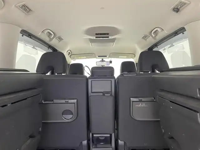 日産 セレナ ハイウェイスター G 埼玉県 2016(平28)年 5.1万km ダイヤモンドブラック 純正９インチナビ　フリップダウンモニター　アラウンドビューモニター　プロパイロット　ビルトインＥＴＣ　インテリジェントルームミラー　両側パワースライドドア　社外アルミ　ＬＥＤライト　地デジフルセグＴＶ