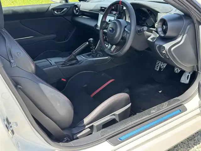 スバル ＢＲＺ S 兵庫県 2021(令3)年 1.4万km クリスタルホワイトP TC-4アドバンレーシング18インチAW/BLITZ車高調/BLITZニュルスペックマフラー/STIフロントアンダースポイラー/HKSカーボンダックテールスポイラー/KENWOODナビ/バックカメラ/フルセグTV/LEDヘッドライト