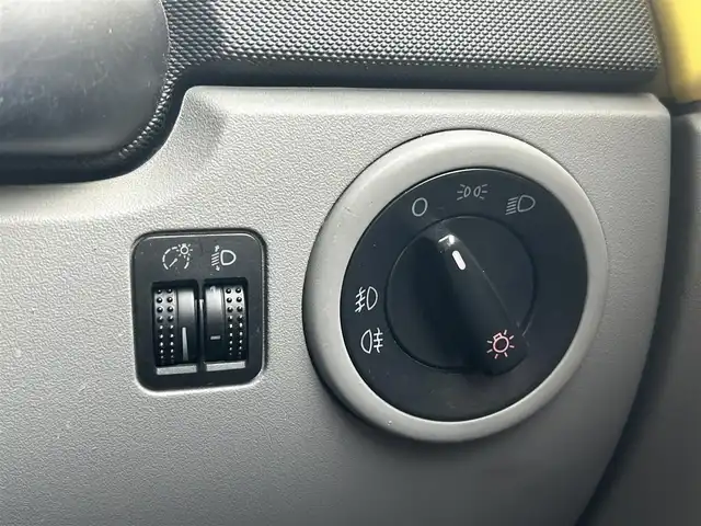 フォルクスワーゲン ニュー ビートル 道東・釧路十勝 2003(平15)年 7.2万km サンフラワー