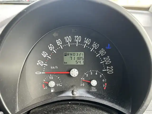 フォルクスワーゲン ニュー ビートル 道東・釧路十勝 2003(平15)年 7.2万km サンフラワー