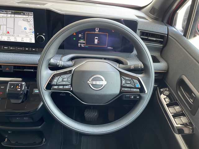 日産 サクラ X 90周年記念車 愛知県 2024(令6)年 0.5万km スパークリングレッド/ブラック プロパイロット/衝突軽減システム/純正９型ディスプレイオーディオ（ナビあり）/全方位カメラ/シートヒーター/フルセグ/Bluetooth/バックカメラ/コーナーセンサー/純正アルミホイール/LEDヘッドライト/オートマチックハイビーム/ドライブレコーダー/ＥＴＣ２．０/ステアリングスイッチ/スマートキー/プッシュスタート