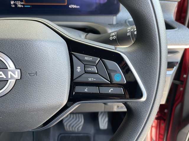 日産 サクラ X 90周年記念車 愛知県 2024(令6)年 0.5万km スパークリングレッド/ブラック プロパイロット/衝突軽減システム/純正９型ディスプレイオーディオ（ナビあり）/全方位カメラ/シートヒーター/フルセグ/Bluetooth/バックカメラ/コーナーセンサー/純正アルミホイール/LEDヘッドライト/オートマチックハイビーム/ドライブレコーダー/ＥＴＣ２．０/ステアリングスイッチ/スマートキー/プッシュスタート