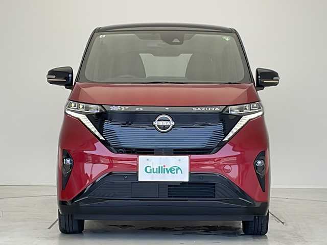 日産 サクラ X 90周年記念車 愛知県 2024(令6)年 0.5万km スパークリングレッド/ブラック プロパイロット/衝突軽減システム/純正９型ディスプレイオーディオ（ナビあり）/全方位カメラ/シートヒーター/フルセグ/Bluetooth/バックカメラ/コーナーセンサー/純正アルミホイール/LEDヘッドライト/オートマチックハイビーム/ドライブレコーダー/ＥＴＣ２．０/ステアリングスイッチ/スマートキー/プッシュスタート