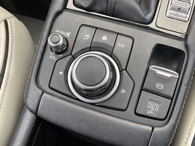 マツダ ＣＸ－３ 15S アーバンドレッサー 栃木県 2021(令3)年 5.5万km ソウルレッドプレミアムメタリック ワンオーナー/特別仕様車/純正ナビ/　（CD/DVD/フルセグTV/Bluetooth/USB）/BOSEサウンドシステム/マツダi-ACTIVSENSE/・アドバンストスマートシティブレーキサポート/・AT誤発進抑制制御/・レーンキープアシストシステム/・アダプティブLEDヘッドライト/・ブラインドスポットモニタリング/・リアクロストラフィックアラート/・ドライバーアテンションアラート/・マツダレーダークルーズコントロール/・360°ビューモニター＋フロントパーキングセンサー/・クルージング＆トラフィックサポート/・交通標識認識システム/ETC/前後ドライブレコーダー/前席シートヒーター/ステアリングヒーター/ヘッドアップディスプレイ/禁煙車/LEDヘッドライト/スマートキー/アイドリングストップ/純正AW/純正フロアマット/スマートキー/保証書/取扱説明書