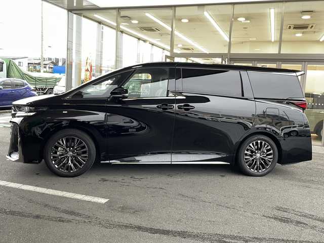 トヨタ ヴェルファイア ハイブリット Z プレミア 埼玉県 2024(令6)年 1.1万km ブラック ワンオーナー/トヨタセーフティーセンス/ ・プリクラッシュセーフティシステム/ ・レーンディパーチャーアラート/ ・オートマチックハイビーム/ ・先行車発進告知機能（付帯機能）/ ・レーダークルーズコントロール/左右独立ムーンルーフ/デジタルインナーミラー/ユニバーサルステップ/ブラウンプレミアムナッパレザーシート/純正１４インチディスプレイオーディオ/（ナビ/AM/FM/フルセグTV/BT/USB】/パノラマビューモニター/両側パワースライドドア/ビルトインＥＴＣ２．０/三眼LEDヘッドライト/置くだけ充電/1列目２列目シートヒーター/1列目２列目エアシート/ステアリングヒーター/社外フロアマット/純正19インチAW/パドルシフト/保証書/取扱説明書/スペアキー×1