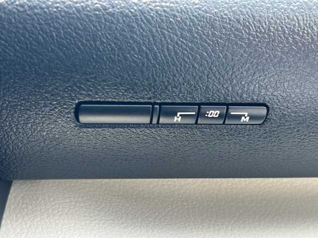 トヨタ シエンタ G 石川県 2016(平28)年 4.2万km ブラックマイカ 社外ナビ（CN-R330WD）/【CD/DVD】/フルセグTV/ETC/両側パワースライドドア/スマートキー＆プッシュスタート/電動格納ミラー/純正フロアマット/ヘッドレベライザー/純正ドアバイザー/Wエアバッグ/取扱説明書