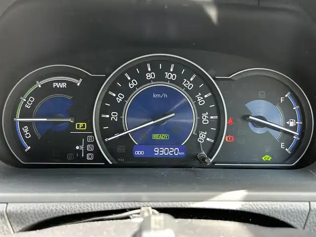 トヨタ ヴォクシー ハイブリッド ZS 福岡県 2017(平29)年 9.3万km ホワイトパールクリスタルシャイン ワンオーナー/エアロ（サイド）/純正10インチメモリナビ【NSZN-Z66T】/　（AM/FM/HDMI/Bluetooth/フルセグTV）/バックカメラ/純正12インチフリップダウンモニター　リモコン付き【V12T-R66C】/トヨタセーフティーセンス/・プリクラッシュセーフティー/・レーントレーシングサポート/・レーンディパーチャーアラート/・クルーズコントロール/・オートマチックハイビーム/・車両接近通報装置/・横滑り防止装置/・先行者発進アラーム/両側パワースライドドア/純正16インチアルミホイール/シートヒーター/黒色レザー調シートカバー/ビルトインETC/オートライト/フロントフォグランプ/盗難防止装置/電格ミラー/ドアバイザー/プッシュスタート/純正フロアマット/ISOFIX/2.1A電源プラグ×2/スペアキー×1/保証書/取扱説明書/ナビ取扱説明書