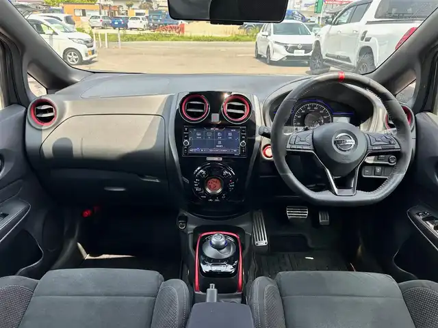 日産 ノート e－パワー ニスモ 宮城県 2020(令2)年 7.1万km ダークメタルグレー インテリジェントエマージェンシーブレーキ/純正SDナビ/【CD・DVD・SD・BT・USB・フルセグTV】/アラウンドビューモニター/純正16インチAW/純正エアロ/デジタルインナー/クルーズコントロール/社外コンソールBOX/車線逸脱警報/踏み間違い衝突防止アシスト/フロント＆バックソナー/ハイビームアシスト/オートライト/LEDヘッドライト/LEDデイライト/革巻きステアリング/ステアリングスイッチ/シートリフター/スマートキー＆プッシュスタート/電動格納ミラー/アルミ製ペダル/純正フロアマット/ドアバイザー/Wエアバッグ/ETC