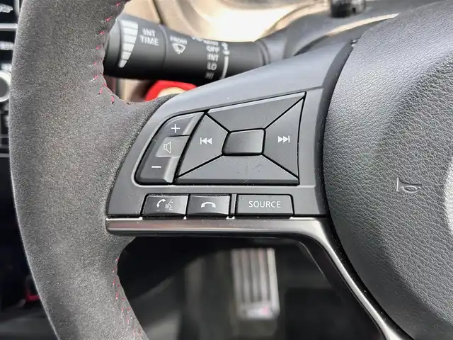 日産 ノート e－パワー ニスモ 宮城県 2020(令2)年 7.1万km ダークメタルグレー インテリジェントエマージェンシーブレーキ/純正SDナビ/【CD・DVD・SD・BT・USB・フルセグTV】/アラウンドビューモニター/純正16インチAW/純正エアロ/デジタルインナー/クルーズコントロール/社外コンソールBOX/車線逸脱警報/踏み間違い衝突防止アシスト/フロント＆バックソナー/ハイビームアシスト/オートライト/LEDヘッドライト/LEDデイライト/革巻きステアリング/ステアリングスイッチ/シートリフター/スマートキー＆プッシュスタート/電動格納ミラー/アルミ製ペダル/純正フロアマット/ドアバイザー/Wエアバッグ/ETC