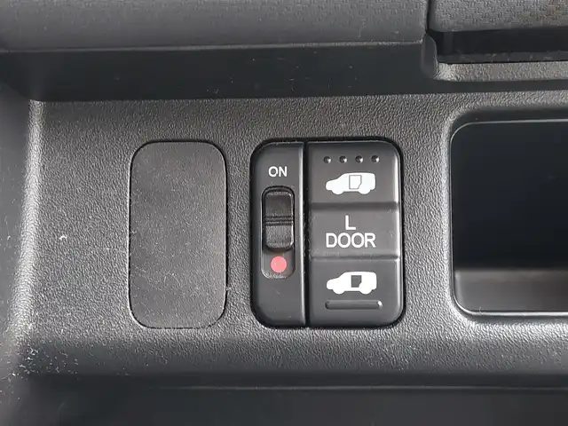 ホンダ モビリオ スパイク W 東京都 2006(平18)年 9.5万km ナイトホークブラックパール ワンオーナー/バックカメラ/片側パワースライドドア/HIDヘッドライト/純正フロアマット/ドアバイザー