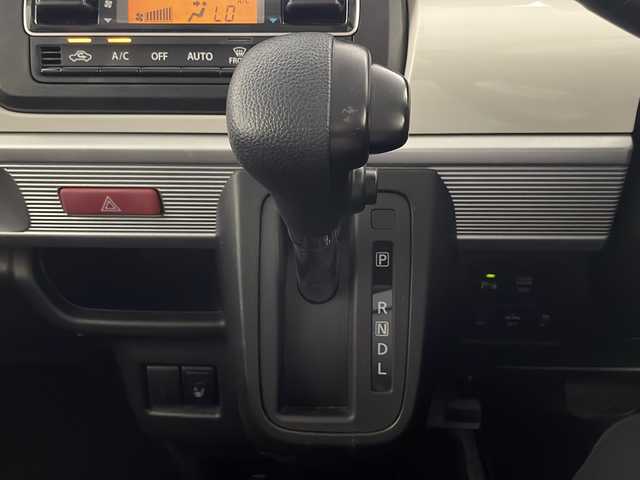 スズキ スペーシア HYBRID X 宮崎県 2019(令1)年 1.9万km ピュアホワイトP 禁煙車/衝突被害軽減ブレーキ/社外ナビTV/（ストラーダ/CN-RE05WD/CD/DVD/Bluetooth/フルセグTV）/社外前後ドライブレコーダー/純正セキュリティアラーム/純正フロアマット/両側電動スライドドア/クリアランスソナー/レーンディパーチャーアラート/シートヒーター/オートエアコン/ETC/スマートキー/プッシュエンジンスタート/スペアキー/新車時保証書/取扱い説明書