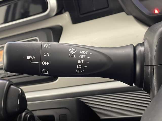 スズキ スペーシア HYBRID X 宮崎県 2019(令1)年 1.9万km ピュアホワイトP 禁煙車/衝突被害軽減ブレーキ/社外ナビTV/（ストラーダ/CN-RE05WD/CD/DVD/Bluetooth/フルセグTV）/社外前後ドライブレコーダー/純正セキュリティアラーム/純正フロアマット/両側電動スライドドア/クリアランスソナー/レーンディパーチャーアラート/シートヒーター/オートエアコン/ETC/スマートキー/プッシュエンジンスタート/スペアキー/新車時保証書/取扱い説明書