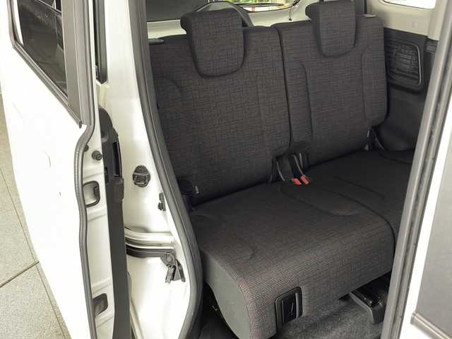 スズキ スペーシア HYBRID X 宮崎県 2019(令1)年 1.9万km ピュアホワイトP 禁煙車/衝突被害軽減ブレーキ/社外ナビTV/（ストラーダ/CN-RE05WD/CD/DVD/Bluetooth/フルセグTV）/社外前後ドライブレコーダー/純正セキュリティアラーム/純正フロアマット/両側電動スライドドア/クリアランスソナー/レーンディパーチャーアラート/シートヒーター/オートエアコン/ETC/スマートキー/プッシュエンジンスタート/スペアキー/新車時保証書/取扱い説明書
