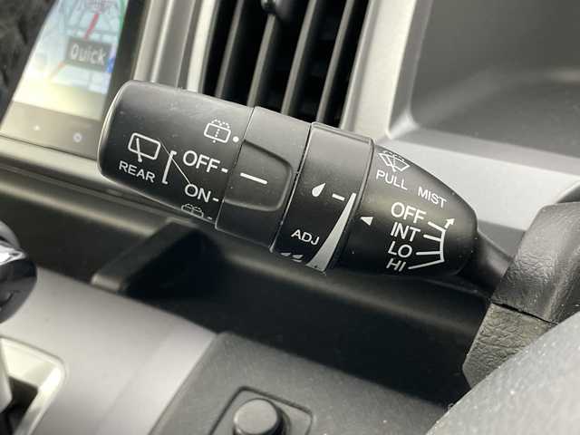 ホンダ ステップワゴン スパーダ S 愛知県 2014(平26)年 8.1万km ホワイトオーキッドパール 禁煙車/純正9インチナビ/（CD/DVD/Bluetooth/フルセグTV/SD)/バックカメラ/クルーズコントロール/ETC/左側パワースライドドア/アイドリングストップ/純正16インチアルミホイール/スマートキー/HIDヘッドライト/フロントフォグランプ/オートライト/純正フロアマット/横滑り防止装置/オートエアコン/ステアリングスイッチ/電動格納ミラー