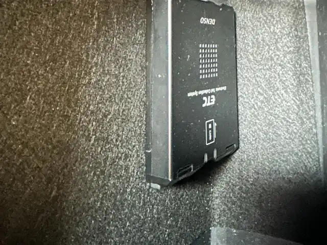 トヨタ エスクァイア ハイブリッド Gi ブラックテーラード 愛知県 2016(平28)年 5.7万km ブラック 社外８V型ナビ【Bluetooth CD DVD SD フルセグ 品番：AVIC-RL99】/ETC/バックカメラ/両側パワースライドドア/クルーズコントロール/衝突軽減ブレーキ/車両接近通報装置/レーンキープアシスト/先行車発信告知/前後コーナーセンサー/オートライト/オートマチックハイビーム/フォグランプ/ナノイー/ステアリングリモコン/合皮シート/前席シートヒーター/ウォークスルー/ドアバイザー/オート電動格納ドアミラー/純正フロアマット/禁煙車