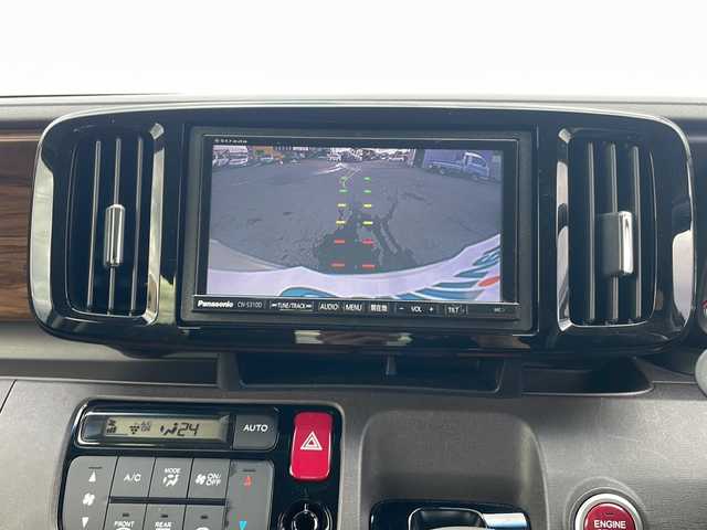 ホンダ Ｎ ＯＮＥ セレクト 三重県 2018(平30)年 0.3万km プレミアムアイボリーパール2トーン 社外ナビ/ETC/バックカメラ/ハーフレザーシート/シートヒーター/USB給電/シティブレーキアクティブシステム/後コーナーセンサー/ECON/アイドリングストップ/横滑り防止/純正フロアマット