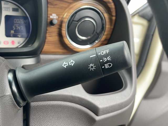 ホンダ Ｎ ＯＮＥ セレクト 三重県 2018(平30)年 0.3万km プレミアムアイボリーパール2トーン 社外ナビ/ETC/バックカメラ/ハーフレザーシート/シートヒーター/USB給電/シティブレーキアクティブシステム/後コーナーセンサー/ECON/アイドリングストップ/横滑り防止/純正フロアマット