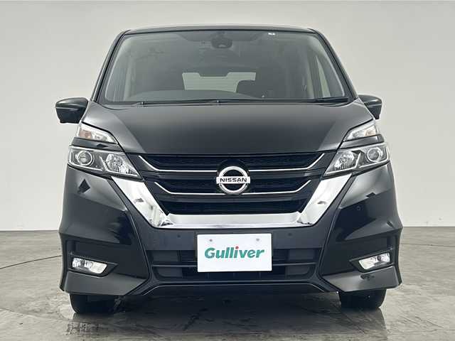 日産 セレナ ハイウェイスターVセレクションⅡ 兵庫県 2019(令1)年 6万km ダイヤモンドブラック ・純正9インチナビ＆BT＆TV＆CD＆DVD&SD/・アラウンドビューモニター/・プロパイロット/・両側パワースライドドア/・ハンズフリーオートスライドドア/・インテリジェント パーキングアシスト/・アイドリングストップ/・電動パーキングブレーキ/・オートブレーキホールド/・ビークルダイナミクスコントロール/・ヒルスタートアシスト/・エマージェンシーブレーキ/・LI（車線逸脱防止支援システム）/・LDW（車線逸脱警報）/・BSI（後側方衝突防止支援システム）/・BSW（後側方車両検知警報）/・RCTA（後退時車両検知警報）/・インテリジェント DA（ふらつき警報）/・踏み間違い衝突防止アシスト/・標識検知機能（進入禁止標識検知/・最高速度標識検知/・一時停止標識検知/・ビルトインETC/・ドライブレコーダー/・ドアバイザー/・スマートルームミラー/・LEDヘッドライト/・純正フロアマット/・純正16インチアルミホイール/・スマートキー/・プッシュスタート