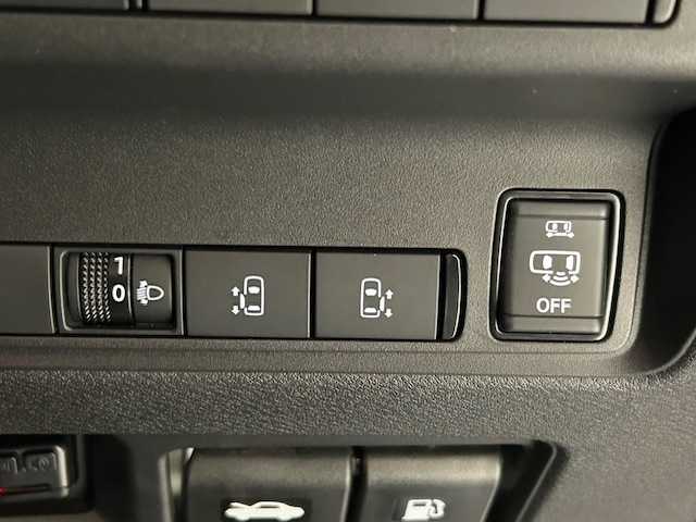 日産 セレナ e－パワー ハイウェイスター V 埼玉県 2023(令5)年 1.8万km ダイヤモンドブラック プロパイロット/エマージェンシーブレーキ/社外ナビ/　　CD/DVD/BT/ワンセグ/アラウンドビューモニター/両側パワースライドドア/レーダークルーズコントロール/LEDオートライト/オートハイビーム/純正16インチアルミホイール/ステアリングスイッチ/USBポート/ETC/ブラインドスポットモニター/デジタルインナーミラー/禁煙車