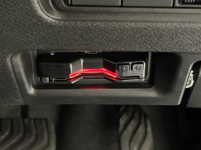 日産 セレナ e－パワー ハイウェイスター V 埼玉県 2023(令5)年 1.8万km ダイヤモンドブラック プロパイロット/エマージェンシーブレーキ/社外ナビ/　　CD/DVD/BT/ワンセグ/アラウンドビューモニター/両側パワースライドドア/レーダークルーズコントロール/LEDオートライト/オートハイビーム/純正16インチアルミホイール/ステアリングスイッチ/USBポート/ETC/ブラインドスポットモニター/デジタルインナーミラー/禁煙車