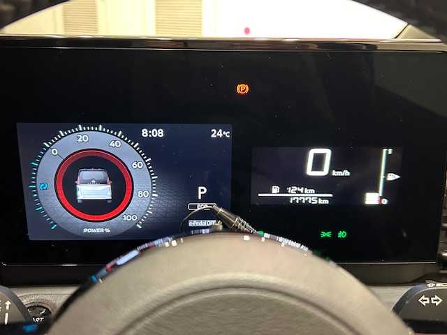 日産 セレナ e－パワー ハイウェイスター V 埼玉県 2023(令5)年 1.8万km ダイヤモンドブラック プロパイロット/エマージェンシーブレーキ/社外ナビ/　　CD/DVD/BT/ワンセグ/アラウンドビューモニター/両側パワースライドドア/レーダークルーズコントロール/LEDオートライト/オートハイビーム/純正16インチアルミホイール/ステアリングスイッチ/USBポート/ETC/ブラインドスポットモニター/デジタルインナーミラー/禁煙車