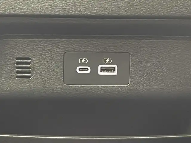 日産 セレナ e－パワー ハイウェイスター V 大阪府 2023(令5)年 1.8万km ダイヤモンドブラック プロパイロット/　・エマ ージェンシーブレーキ/　・レーダークルーズコントロール/　・クリアランスソナー/社外ナビ/　　CD/DVD/Bluetooth/ワンセグ/デジタルインナーミラー/アラウンドビューモニター/両側パワースライドドア/LEDオートライト/フォグランプ/オートハイビーム/純正16インチアルミホイール/ステアリングスイッチ/USBポート/ETC/ブラインドスポットモニター