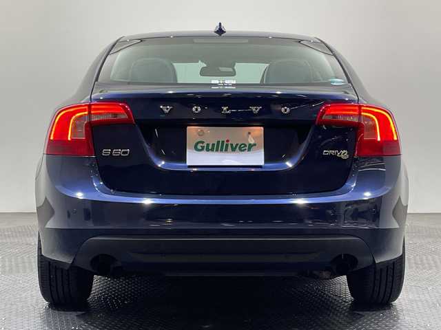 ボルボ Ｓ６０ ドライブe 愛媛県 2011(平23)年 16.7万km 紺 純正ナビ/ワンセグ／Ｂｌｕｅｔｏｏｔｈ／ＵＳＢ/ＥＴＣ/クルーズコントロール/衝突被害軽減ブレーキ/ＤＮ席パワーシート/レザーシート/ＤＮ席シートヒーター/コーナーセンサー/ＬＥＤヘッドライト