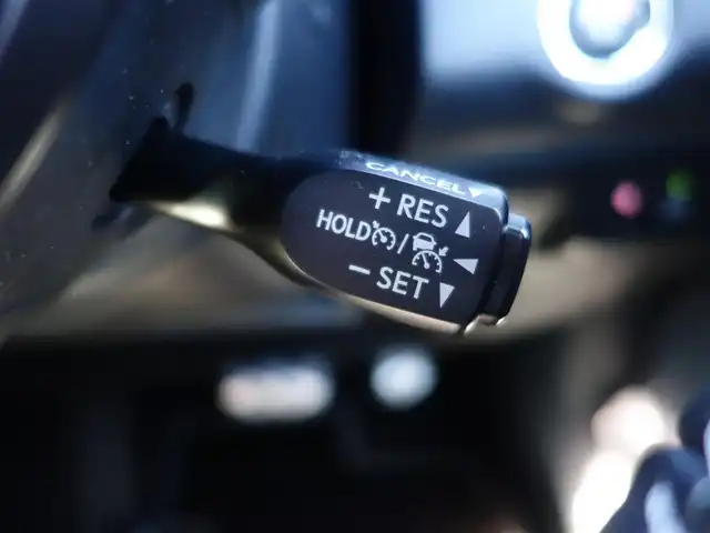 トヨタ ハリアー エレガンス GRスポーツ 山形県 2018(平30)年 1.6万km ホワイトパールクリスタルシャイン 4WD/衝突被害軽減システム/ワンオーナー/アルパインメモリナビ/　　【CD DVD BT フルセグ USB】/バックカメラ/レーダークルーズコントロール/LEDオートヘッドライト/ハーフレザーシート/パワーシート/純正19インチアルミホイール/アイドリングストップ/ステアリングスイッチ/MTモード付AT/IC付ターボ/電動格納ウィンカーミラー/フォグランプ/スマートキー/ETC