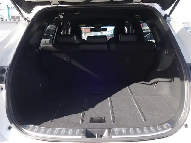 トヨタ ハリアー エレガンス GRスポーツ 山形県 2018(平30)年 1.6万km ホワイトパールクリスタルシャイン 4WD/衝突被害軽減システム/ワンオーナー/アルパインメモリナビ/　　【CD DVD BT フルセグ USB】/バックカメラ/レーダークルーズコントロール/LEDオートヘッドライト/ハーフレザーシート/パワーシート/純正19インチアルミホイール/アイドリングストップ/ステアリングスイッチ/MTモード付AT/IC付ターボ/電動格納ウィンカーミラー/フォグランプ/スマートキー/ETC