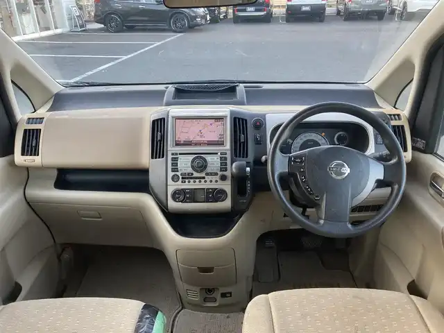 日産 セレナ 20S 長野県 2006(平18)年 14.1万km ホワイトパール 純正ナビ/(AM/FM/CD/MD/AUX)/サイド・バックカメラ/ステアリングスイッチ/ETC/両側パワースライドドア/電格ミラー/ウインカーミラー/ドアバイザー