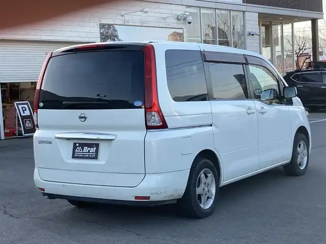 日産 セレナ 20S 長野県 2006(平18)年 14.1万km ホワイトパール 純正ナビ/(AM/FM/CD/MD/AUX)/サイド・バックカメラ/ステアリングスイッチ/ETC/両側パワースライドドア/電格ミラー/ウインカーミラー/ドアバイザー