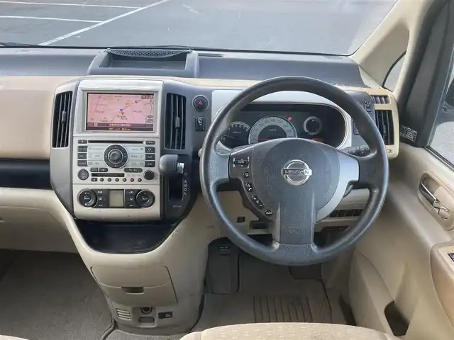 日産 セレナ 20S 長野県 2006(平18)年 14.1万km ホワイトパール 純正ナビ/(AM/FM/CD/MD/AUX)/サイド・バックカメラ/ステアリングスイッチ/ETC/両側パワースライドドア/電格ミラー/ウインカーミラー/ドアバイザー