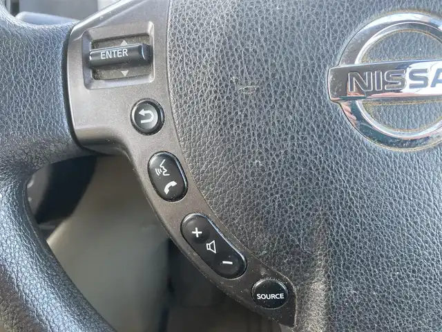 日産 セレナ 20S 長野県 2006(平18)年 14.1万km ホワイトパール 純正ナビ/(AM/FM/CD/MD/AUX)/サイド・バックカメラ/ステアリングスイッチ/ETC/両側パワースライドドア/電格ミラー/ウインカーミラー/ドアバイザー