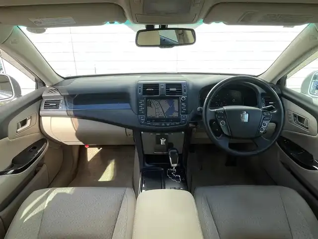 トヨタ クラウン ハイブリッド スタンダードパッケージ 宮崎県 2008(平20)年 7.6万km プレミアムシルバーパール メーカーナビゲーション/　AM FM CD DVD HDD/バックカメラ　/運転席パワーシート　/助手席パワーシート/クルーズコントロール　/ＥＴＣ車載器　/ＨＩＤヘッドライト　/スマートキー　/プッシュスタート　/純正18インチアルミホイール　