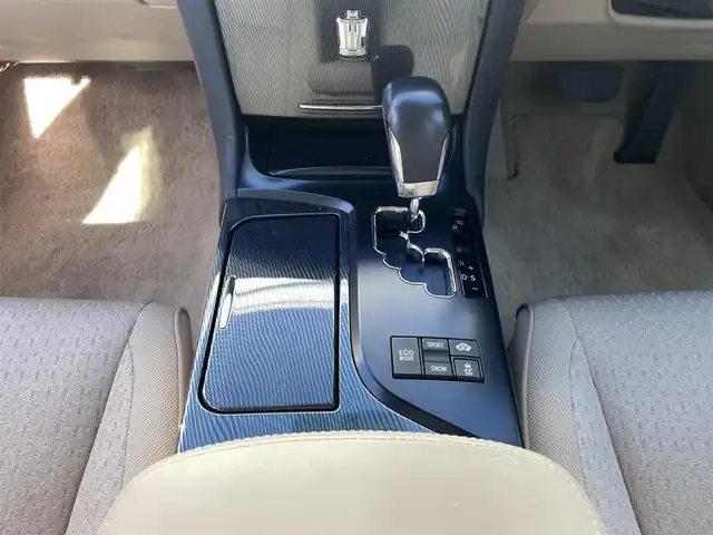 トヨタ クラウン ハイブリッド スタンダードパッケージ 宮崎県 2008(平20)年 7.6万km プレミアムシルバーパール メーカーナビゲーション/　AM FM CD DVD HDD/バックカメラ　/運転席パワーシート　/助手席パワーシート/クルーズコントロール　/ＥＴＣ車載器　/ＨＩＤヘッドライト　/スマートキー　/プッシュスタート　/純正18インチアルミホイール　