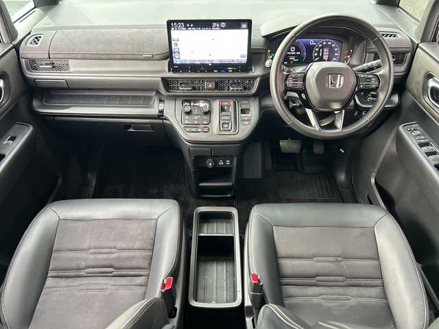 ホンダ ステップワゴン スパーダ eHEV プレミアムライン 広島県 2022(令4)年 5.2万km クリスタルブラックパール 禁煙/ホンダセンシング/純正11.4インチホンダコネクトナビ（LXM-237VFLi）/・CD/DVD/DTV/Bluetooth/MusicRack/スマホ連携/マルチビューモニター/パワーバックドア/両側パワースライドドア/減速セレクター/アダプティブクルーズコントロール/ハーフレザーシート/シートヒーター（１/2列目）/オットマンシート/LEDアクティブコーナリングライト/オートライト/アダプティブドライビングビーム/LEDフォグランプ/シーケンシャルタ―ンランプ/純正アルミホイール/コーナーセンサー/BSM/シートバックテーブル/ドライブレコーダー/ビルトインETC/純正フロアマット/純正ドアバイザー/電子パーキング/ブレーキホールド/スマートキー/プッシュスタート/スペアキー