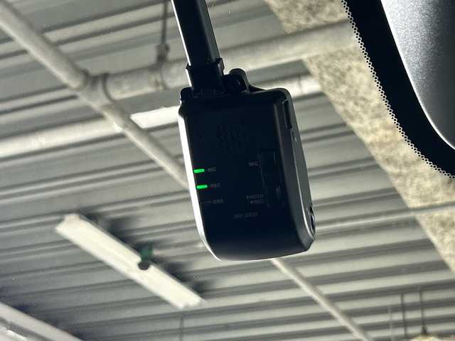 ホンダ ステップワゴン スパーダ eHEV プレミアムライン 広島県 2022(令4)年 5.2万km クリスタルブラックパール 禁煙/ホンダセンシング/純正11.4インチホンダコネクトナビ（LXM-237VFLi）/・CD/DVD/DTV/Bluetooth/MusicRack/スマホ連携/マルチビューモニター/パワーバックドア/両側パワースライドドア/減速セレクター/アダプティブクルーズコントロール/ハーフレザーシート/シートヒーター（１/2列目）/オットマンシート/LEDアクティブコーナリングライト/オートライト/アダプティブドライビングビーム/LEDフォグランプ/シーケンシャルタ―ンランプ/純正アルミホイール/コーナーセンサー/BSM/シートバックテーブル/ドライブレコーダー/ビルトインETC/純正フロアマット/純正ドアバイザー/電子パーキング/ブレーキホールド/スマートキー/プッシュスタート/スペアキー