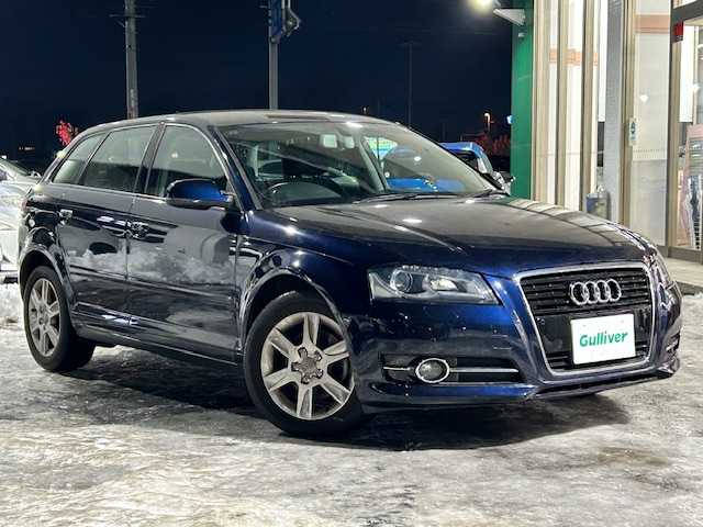 アウディ Ａ３ スポーツバック 1．4 TFSI 道東・釧路十勝 2010(平22)年 6.6万km ディープシーブルーパールエフェクト 横滑り防止/キセノンライト/コーナーセンサー/純正アルミ付夏タイヤ積込