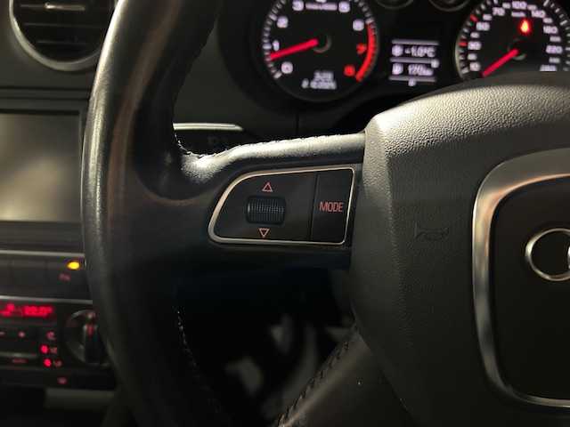 アウディ Ａ３ スポーツバック 1．4 TFSI 道東・釧路十勝 2010(平22)年 6.6万km ディープシーブルーパールエフェクト 横滑り防止/キセノンライト/コーナーセンサー/純正アルミ付夏タイヤ積込