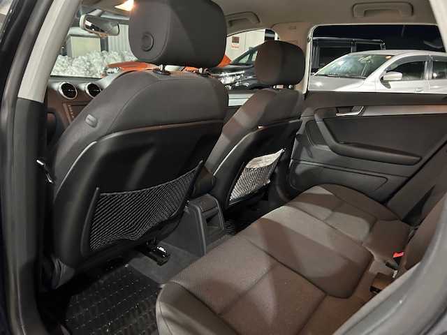 アウディ Ａ３ スポーツバック 1．4 TFSI 道東・釧路十勝 2010(平22)年 6.6万km ディープシーブルーパールエフェクト 横滑り防止/キセノンライト/コーナーセンサー/純正アルミ付夏タイヤ積込