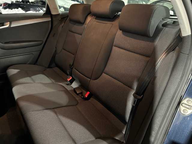 アウディ Ａ３ スポーツバック 1．4 TFSI 道東・釧路十勝 2010(平22)年 6.6万km ディープシーブルーパールエフェクト 横滑り防止/キセノンライト/コーナーセンサー/純正アルミ付夏タイヤ積込