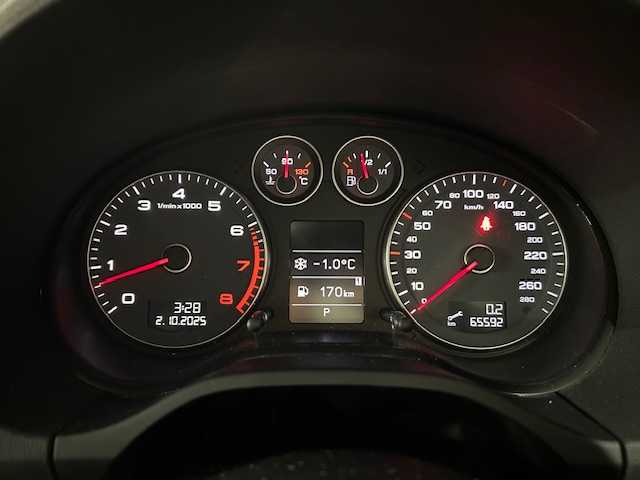 アウディ Ａ３ スポーツバック 1．4 TFSI 道東・釧路十勝 2010(平22)年 6.6万km ディープシーブルーパールエフェクト 横滑り防止/キセノンライト/コーナーセンサー/純正アルミ付夏タイヤ積込