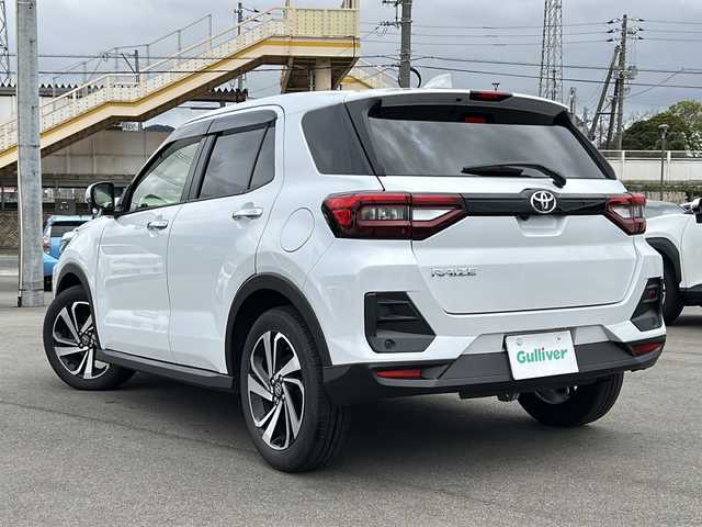 トヨタ ライズ Z 山口県 2022(令4)年 5.4万km シャイニングホワイトパール 純正９型ナビ/全方位カメラ/前席シートヒーター/フルセグTV/MTモード付AT/スマートアシスト/アイドリングストップ/横滑り防止装置/W＋サイドエアバック/カーテンエアバック
