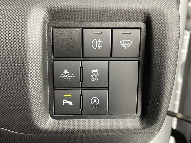 トヨタ ライズ Z 道央・札幌 2022(令4)年 5.4万km シャイニングホワイトパール ・4WD/・純正９型ナビ  フルセグTV/BT/AM/FM/・全方位カメラ/・アダプティブクルーズコントロール/・コーナーセンサー/・オートホールド/・前席シートヒーター/・ETC2.0/・アイドリングストップ/・横滑り防止装置