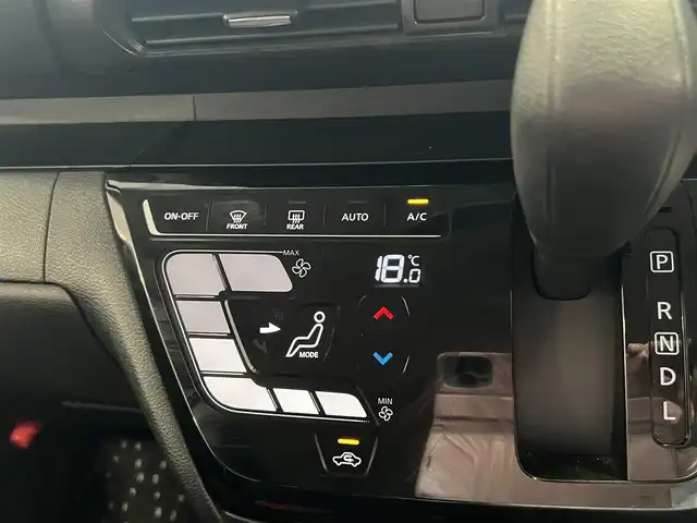 日産 ルークス ハイウェイスター Gターボ 栃木県 2021(令3)年 6.9万km ブラック 純正SDナビ/Bluetooth CD DVD USB/TV ワンセグ/アラウンドビューモニター/ハンズフリーオートスライドドア/ドライブレコーダー/ETC/ドアバイザー/コーナーセンサー/横滑り防止装置/レーンキープアシスト/オートライト/LEDヘッドライト/衝突被害軽減システム/取扱説明書